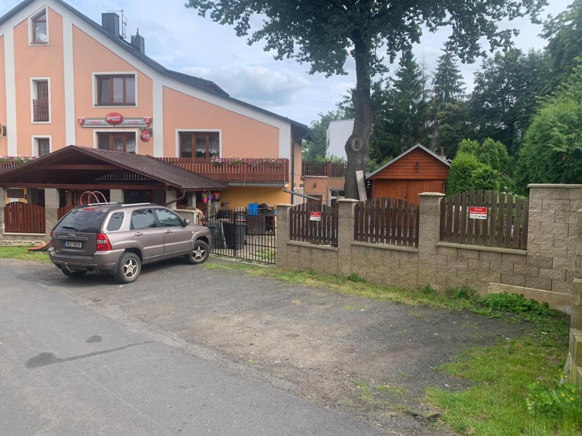 Maly Byt 1+1 Karlsbad Exterior foto